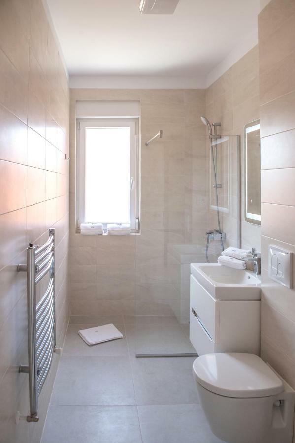 טימישוארה West Residence Apartments מראה חיצוני תמונה