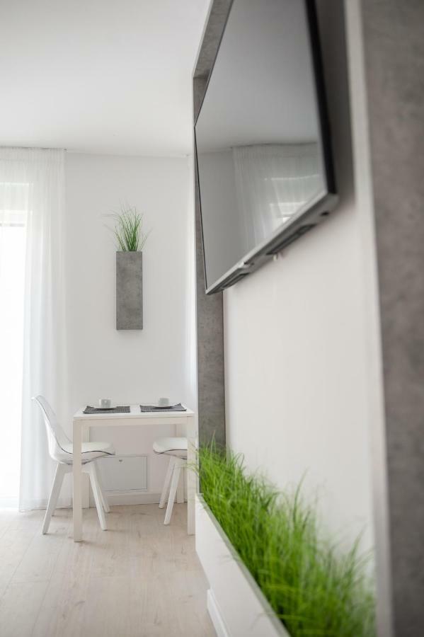 טימישוארה West Residence Apartments מראה חיצוני תמונה