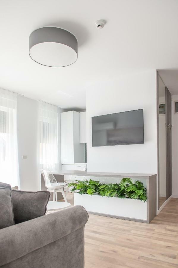 טימישוארה West Residence Apartments מראה חיצוני תמונה